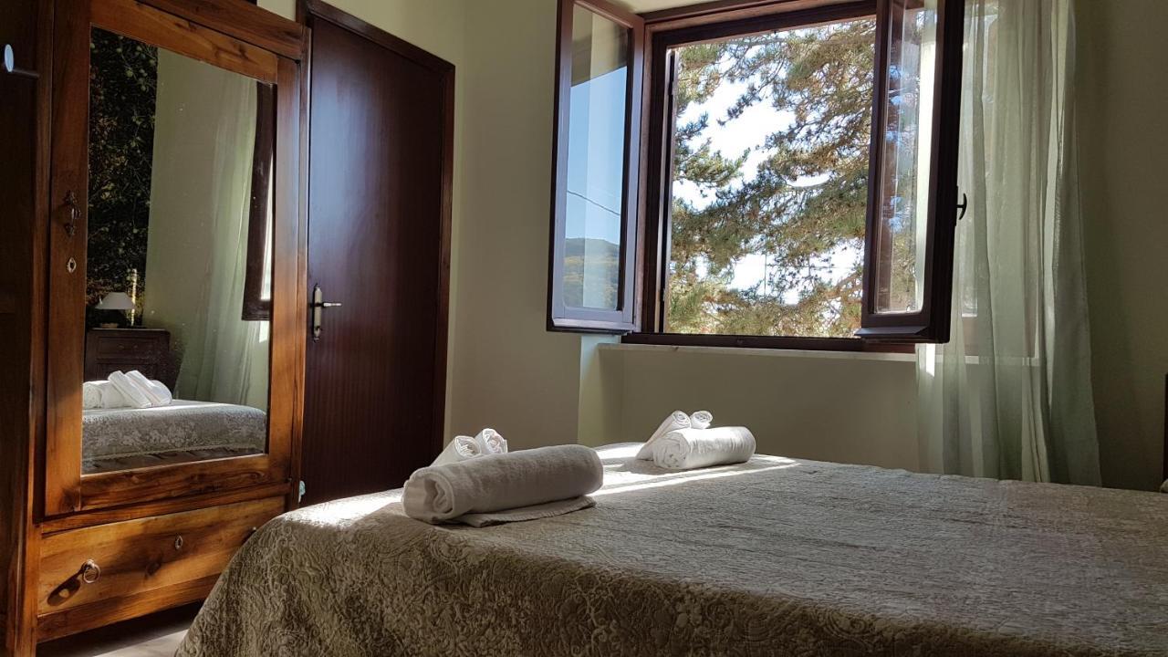 Adonis Hotel Castelvecchio Calvisio Exterior photo